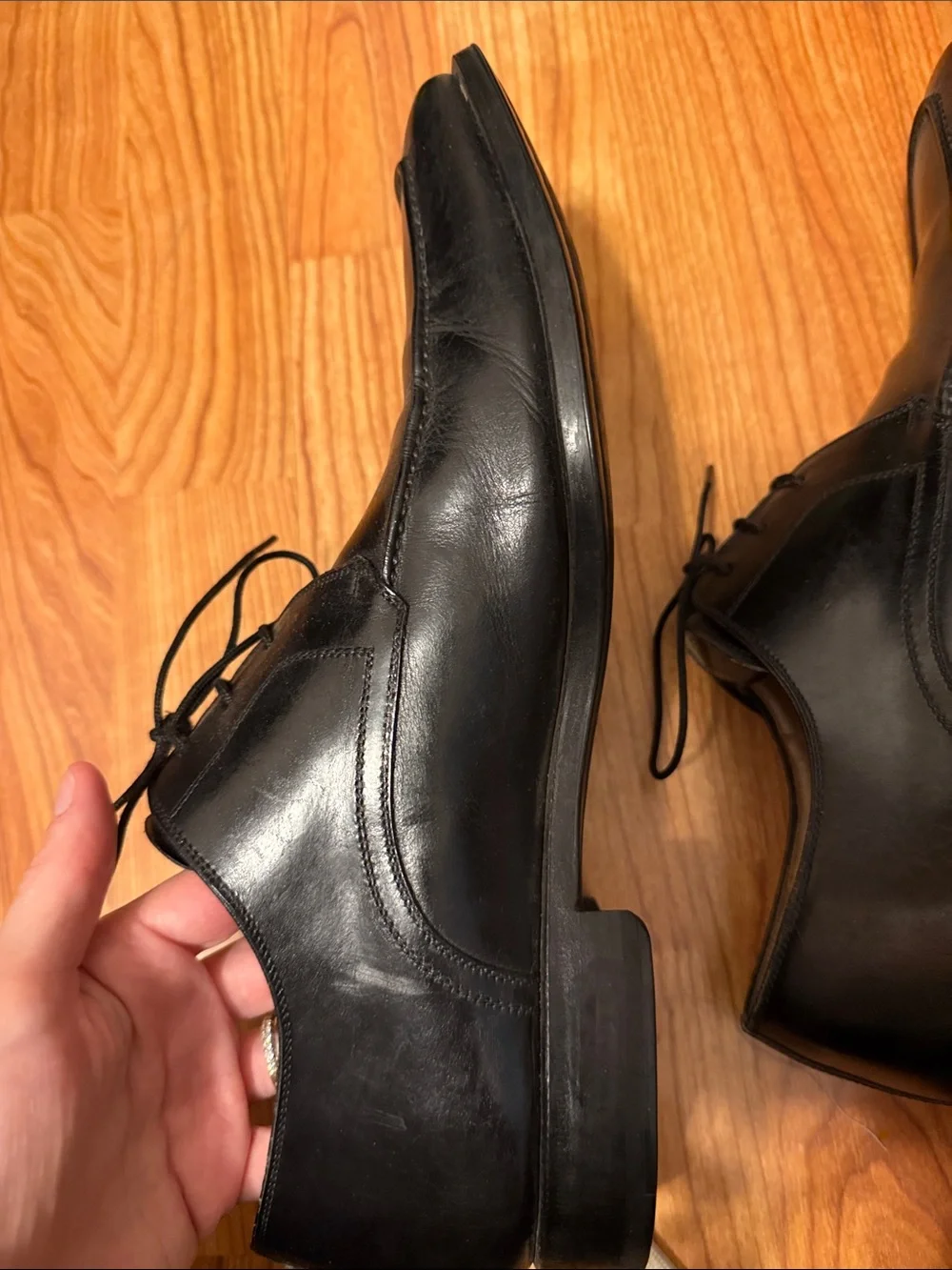 Magnanni sleek black